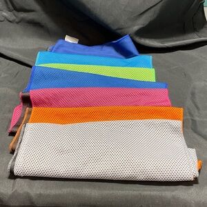 Colorful Mesh Fabric Workout Towels.